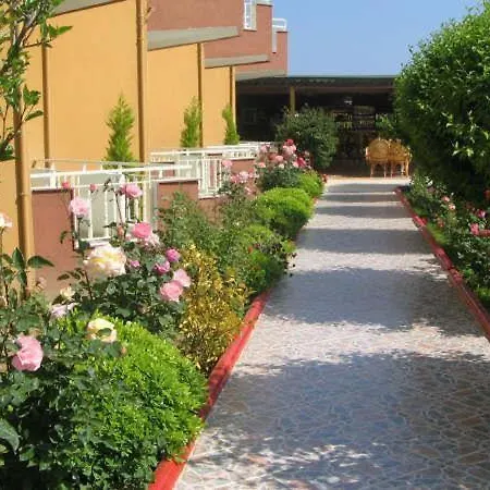 Ozgurhan Side