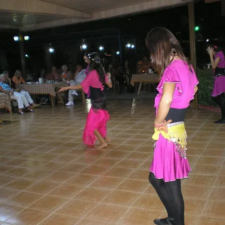فندق Ozgurhan 2*