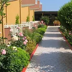 Ozgurhan Σιντέ